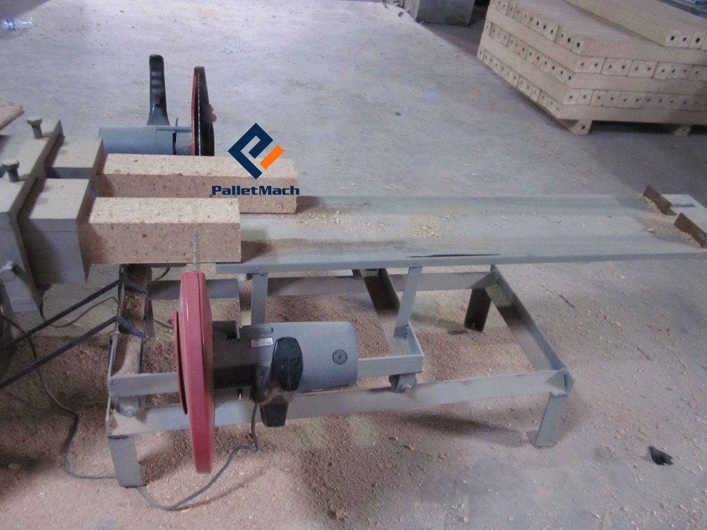 wood sawdust block press machine